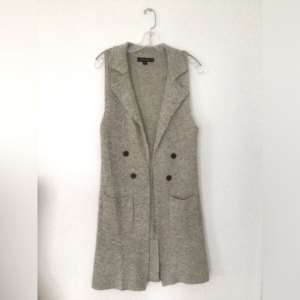 Love tree sleeveless cardigan size  XS